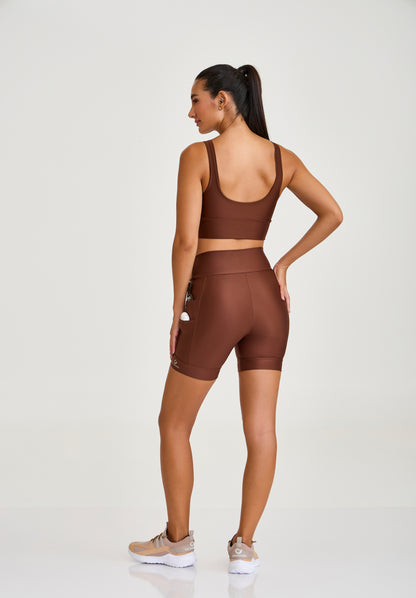 Athletic shorts with double pocket