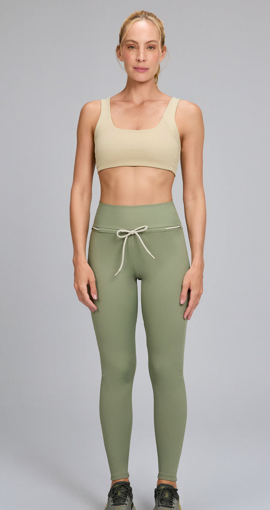 Pocketed drawstring leggings