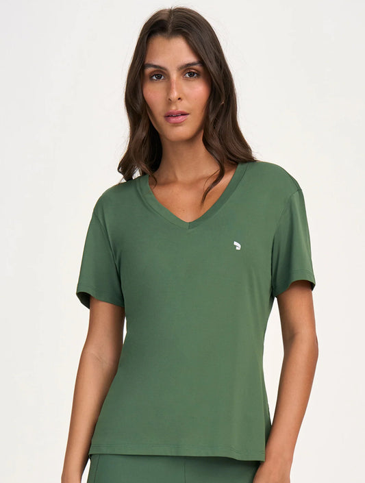 V-neck long t-shirt