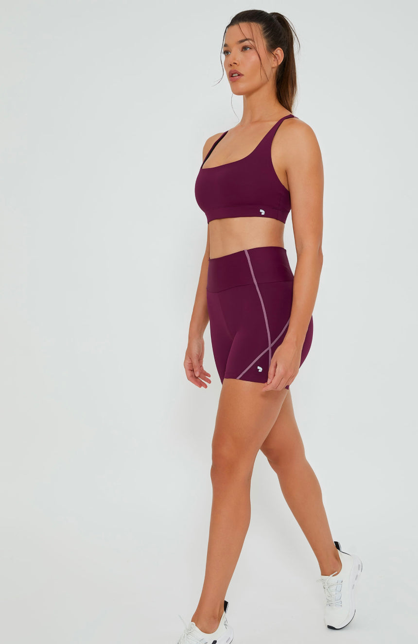 Bermuda shorts with zipper pocket